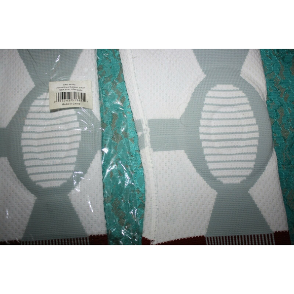 BREATHABLE ACTIVE ELASTIC KNEE SUPPORT WITH GEL PAD SZ S CA64 NEW - Picture 3 of 4